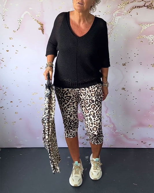 Schmal geschnittene, kurze hose mit leopardenmuster